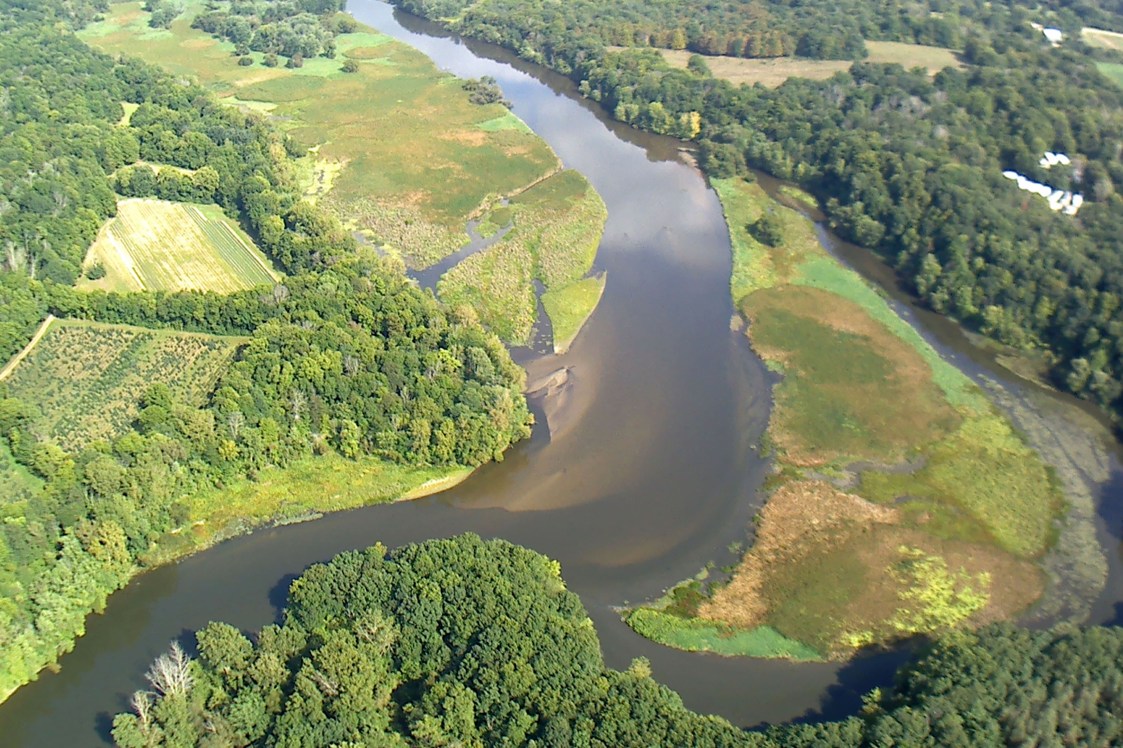 An aerial view of a section of the Kalamazoo River. Image: EPA